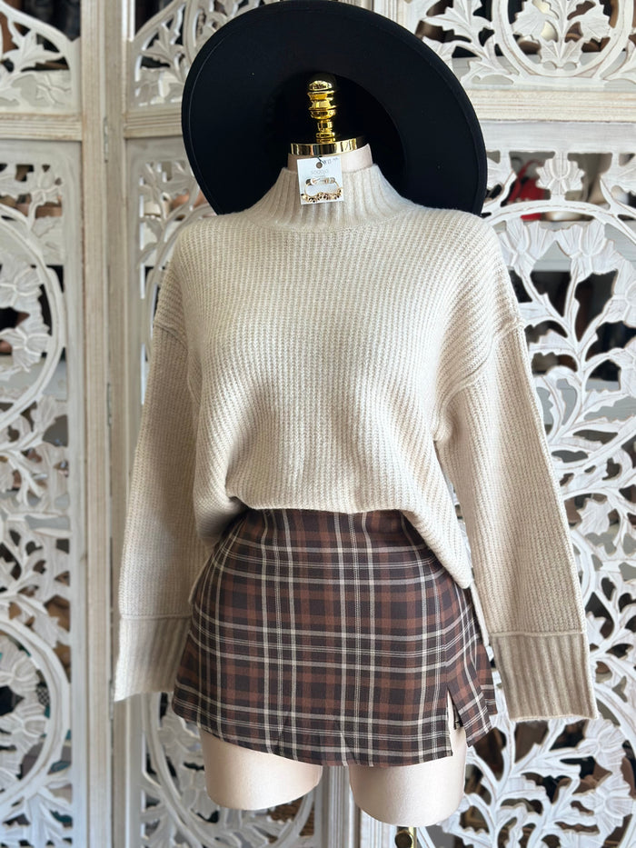 Brown Plaid Mini Skirt- Slightly Stretchy , Estira Poco