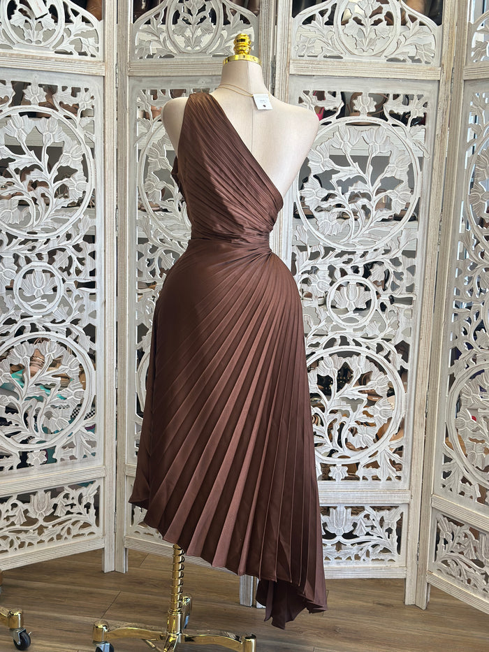 Earth Brown Pleated One Sleeve Midi Dress - Estira Poco , Slightly Stretchy