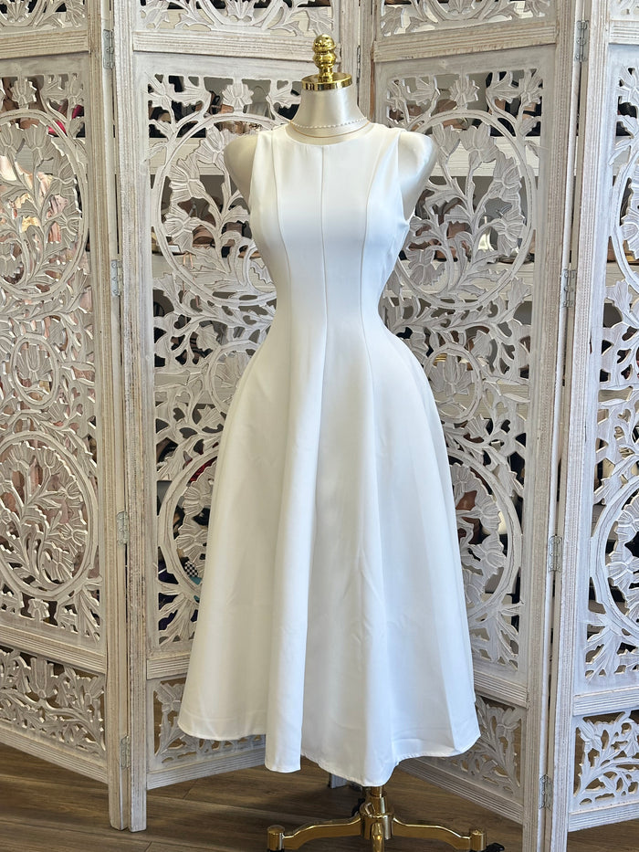 Lined Fit and Flare Dress- No Estira, Not Stretchy