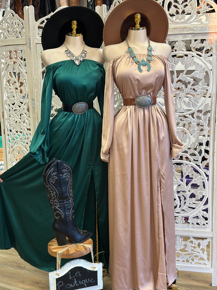 Satin Off Shoulder Maxi Dress- Stretchy from waist ,Estira de la cintura