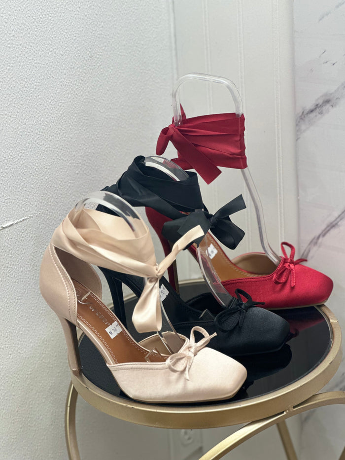 Satin Ribbon Closed Toes Heels