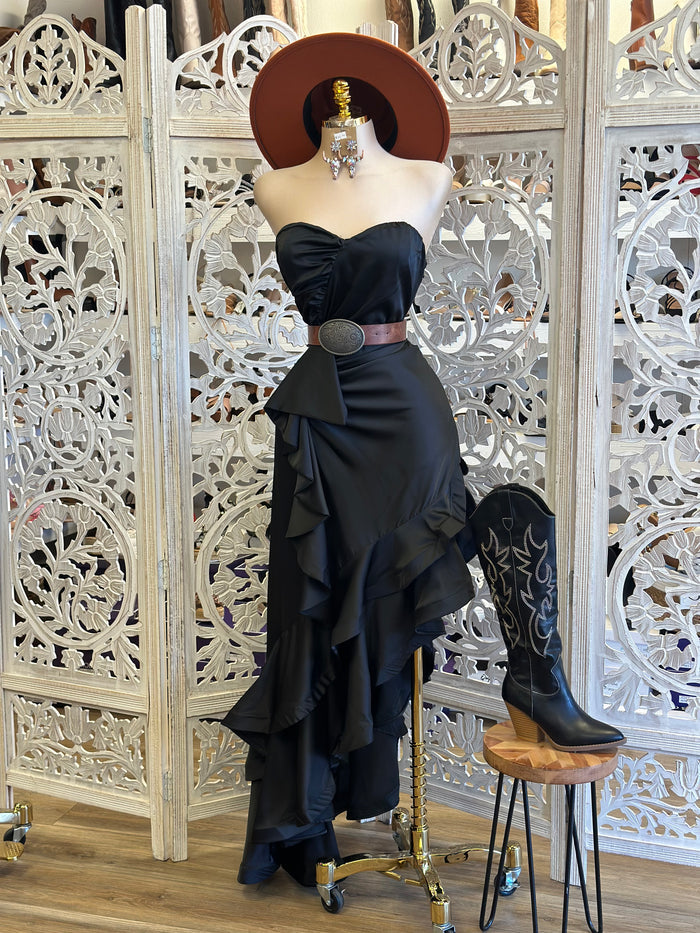 Black Heartlined High Low Dress- Not Stretchy, No Estira viene reducido