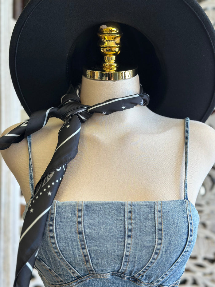 Black Pattern Neck Scarf