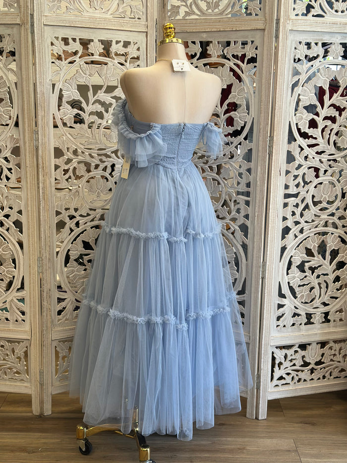 Blue Dream Tulle Dress -Estira Poco , Slightly Stretchy