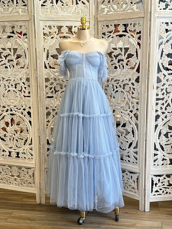 Blue Dream Tulle Dress -Estira Poco , Slightly Stretchy