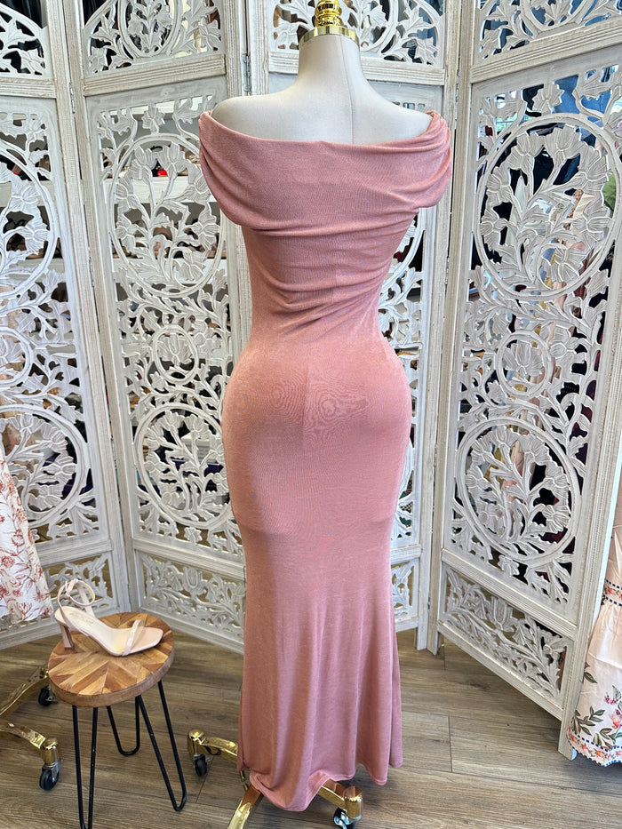 Boat Neck Dusty Rose Midi Dress-Stretchy, Estira