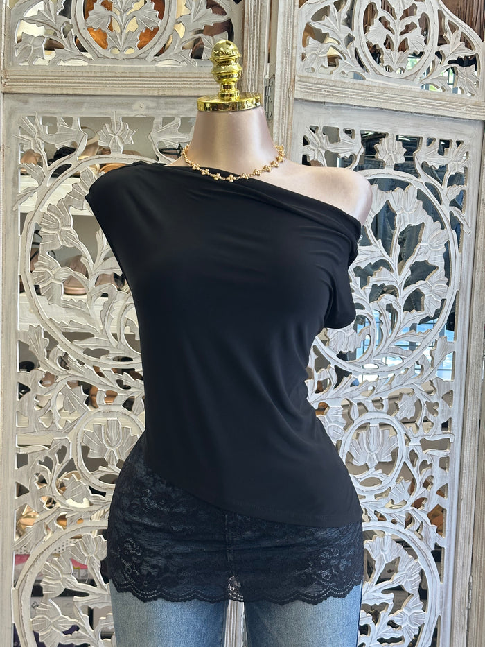Boatneck Lace Blouse oversized