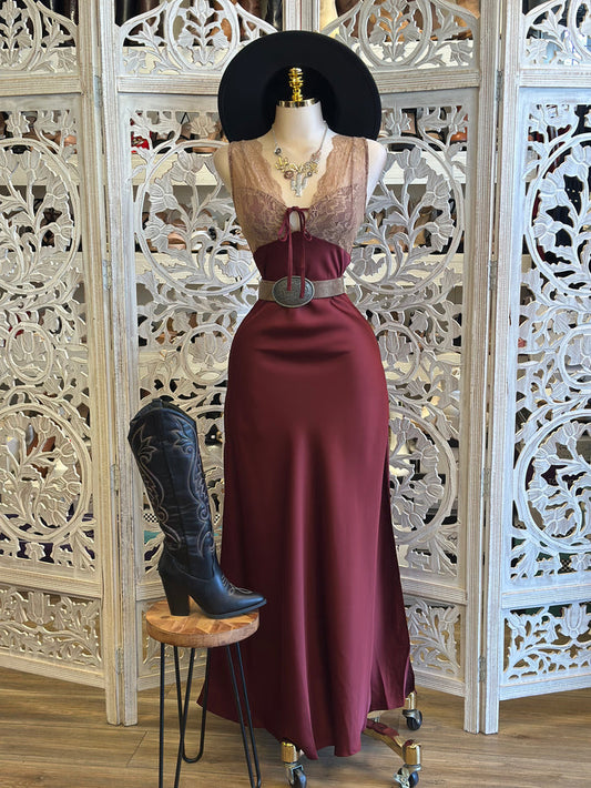 Burgundy Lace Madalynn Dress- Not Stretchy, No Estira