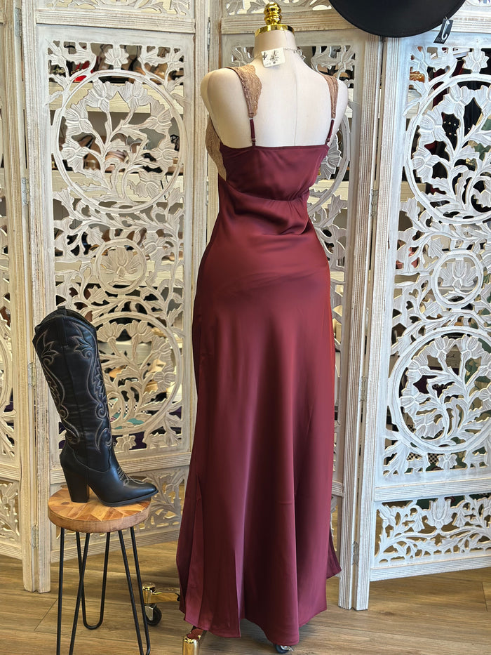 Burgundy Lace Madalynn Dress- Not Stretchy, No Estira