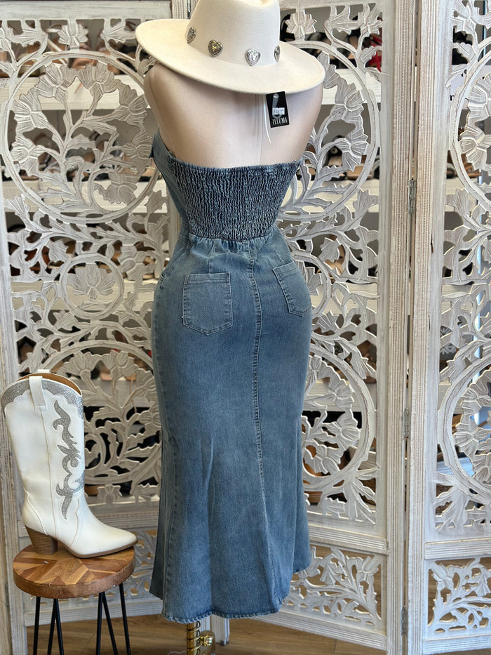 Denim Button Up Midi Dress - No Estira Poco, Slightly Stretchy