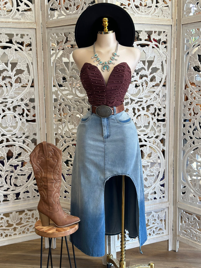Denim Oval Slit Skirt- Estira Poco, Slightly Stretchy