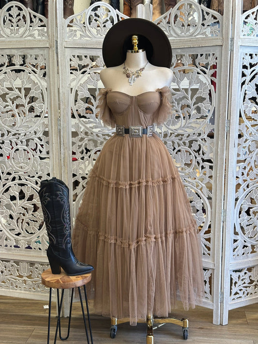 Earth Brown Tulle Maci Dress -Slightly Stretchy, Estira Poco