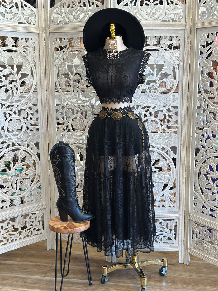 Embroidered Sheer Black Set- Estira Poco, Slightly Stretchy