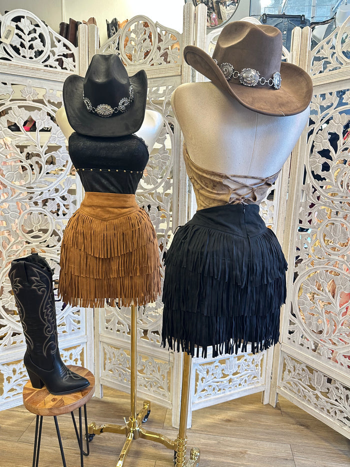 Fringe Tiered Mini Suede Skirt-No Estira , Not Stretchy