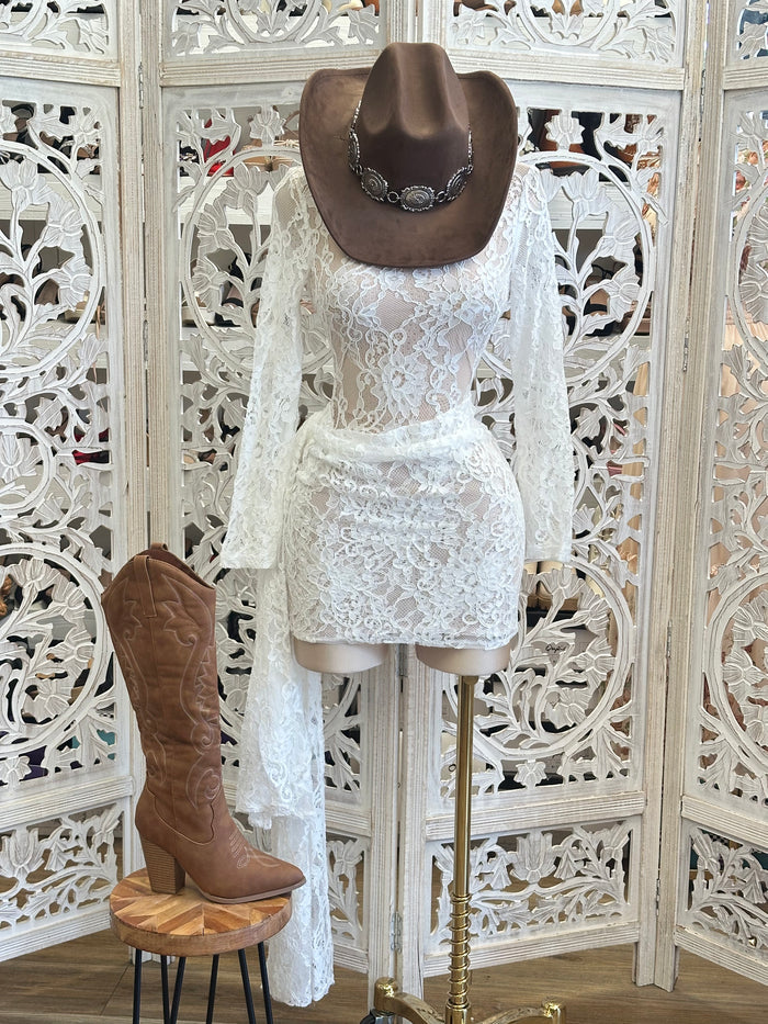 Full Lace Tailed Mini Dress- No Estira, Not Stretchy