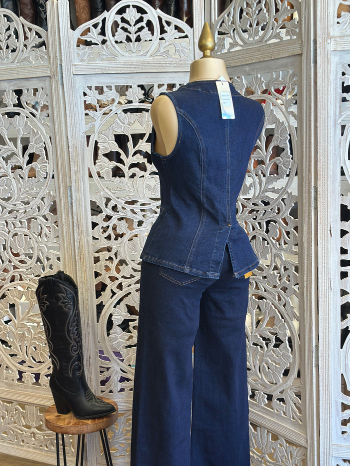 Jean Gold Button Set- Estira Poco , Slightly Stretchy