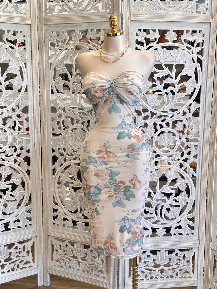Light Floral Knotted Bodycon Dress-Estira, Stretchy