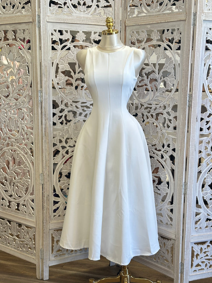 Lined Fit and Flare Dress- No Estira, Not Stretchy
