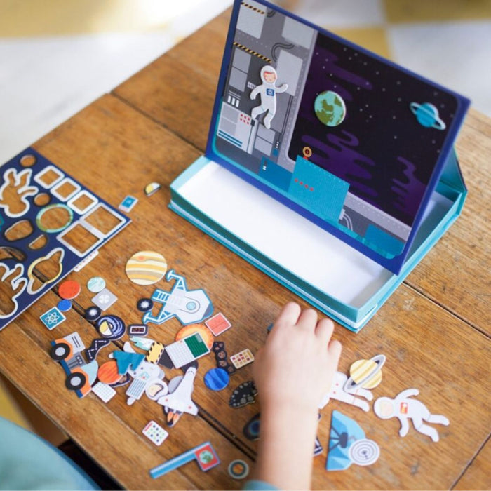 Magnetic Play Scene - Outer Space