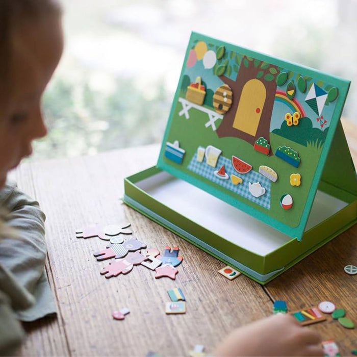 Magnetic Play Scene - Treehouse Party