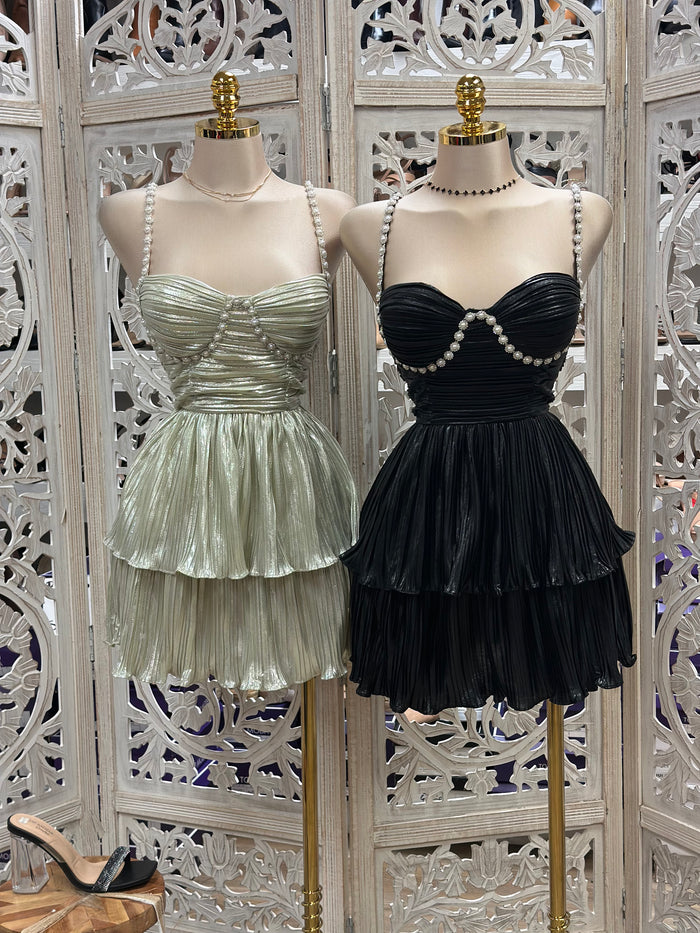 Metallic Pleated Mini Dress- Slightly Stretchy,no estira