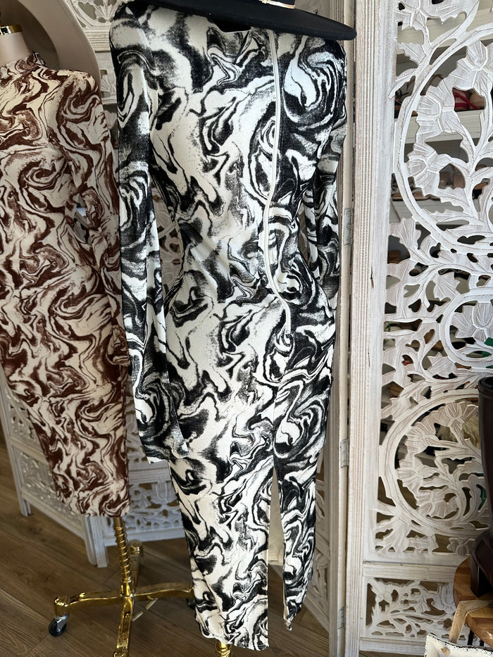 Mock Neck Marble Pattern Midi Dress- Stretchy,Estira