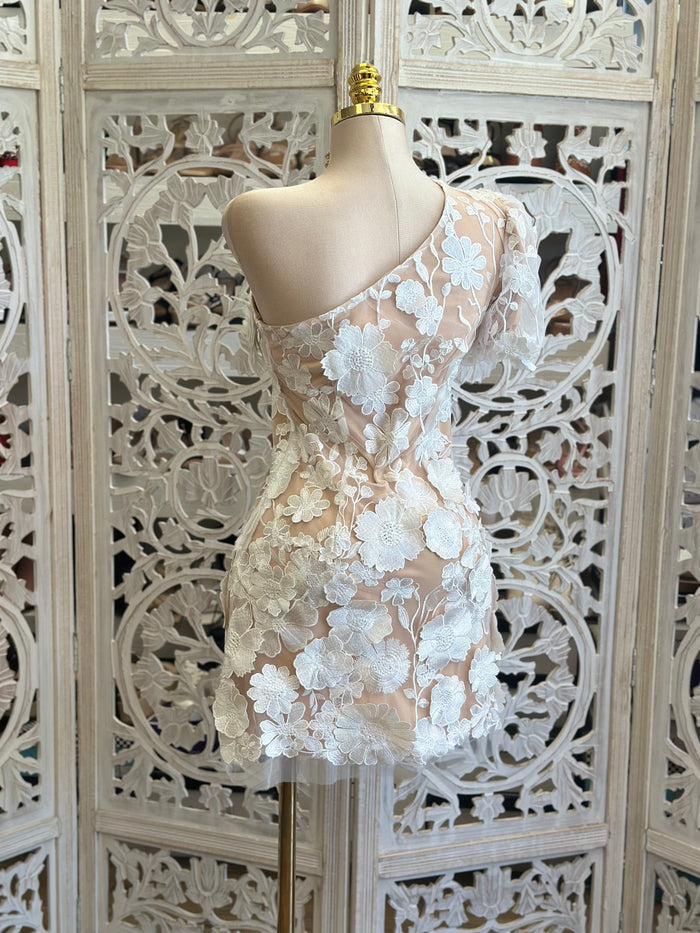 Nude Floral One Sleeve Mini Dress -  no Estira,  no Stretchy