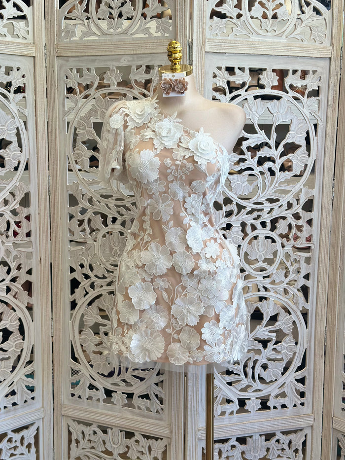 Nude Floral One Sleeve Mini Dress -  no Estira,  no Stretchy
