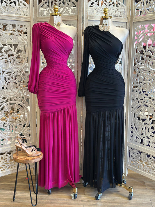 One Sleeve Sheer Bottom Dress - Estira Poco, Slightly Stretchy
