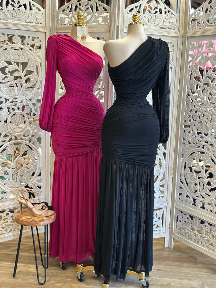 One Sleeve Sheer Bottom Dress - Estira Poco, Slightly Stretchy