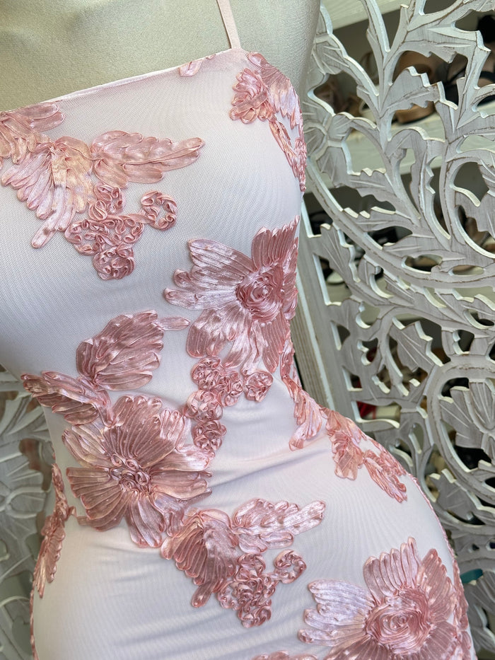 Pink String Floral Dress-Stretchy, Estira