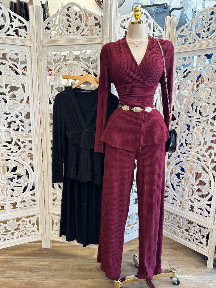 Pleated Set-Stretchy, Estira