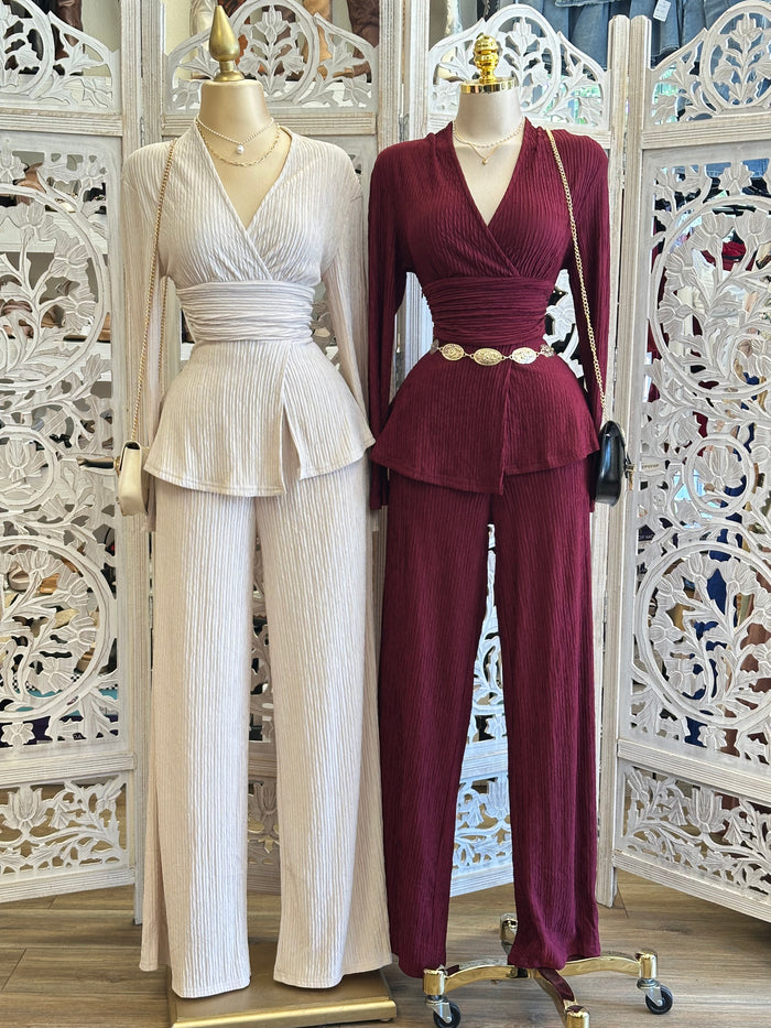 Pleated Set-Stretchy, Estira