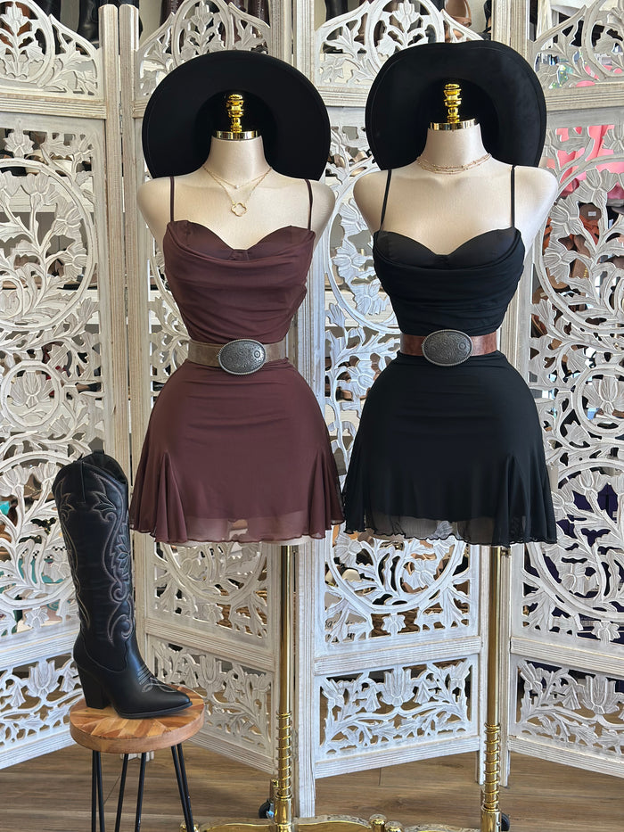 Ruffle Cami Mini  Dress - Estira, Stretchy..  viene reducido..