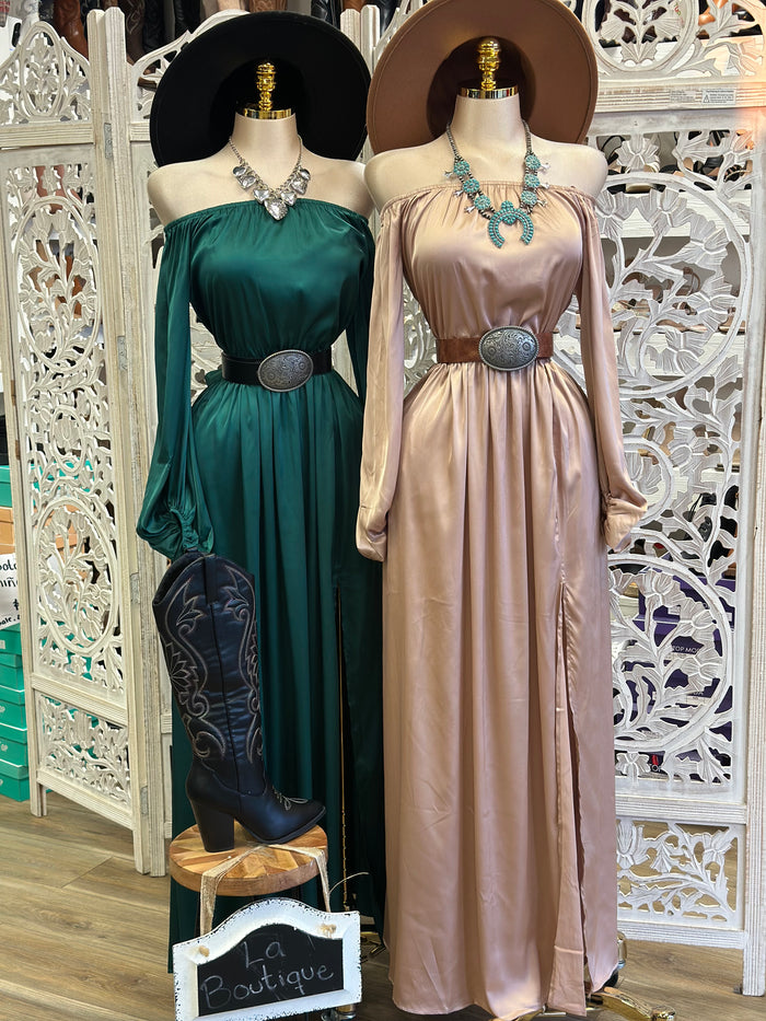 Satin Off Shoulder Maxi Dress- Stretchy from waist ,Estira de la cintura