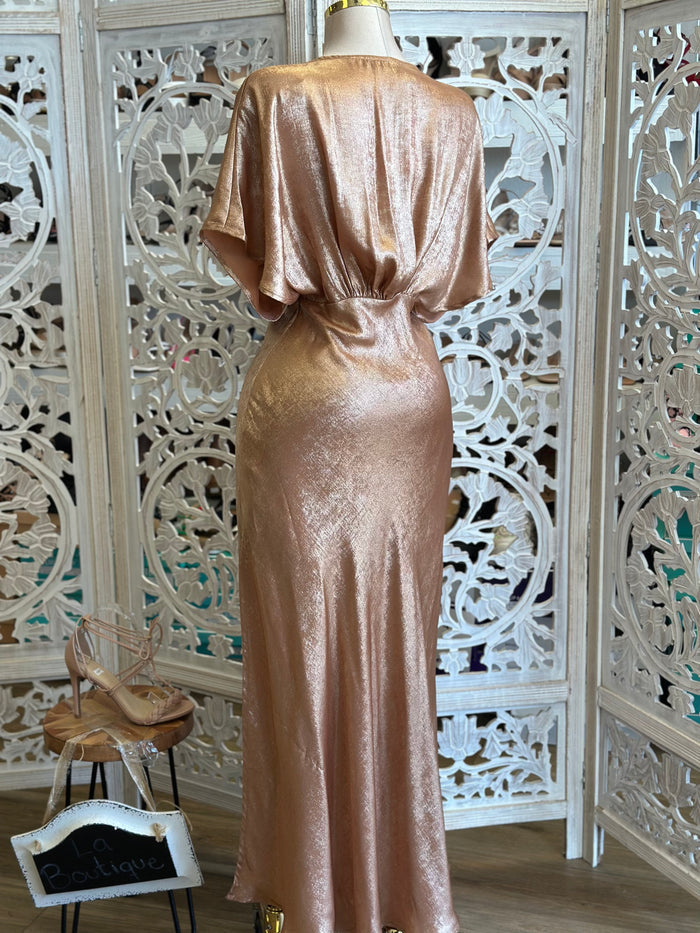 Satin Shimmer Maxi Dress- Not Stretchy, No Estira
