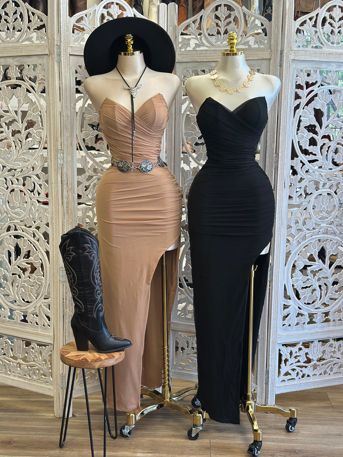 Sharp Strapless Slit Dress- Estira poco stretches a little