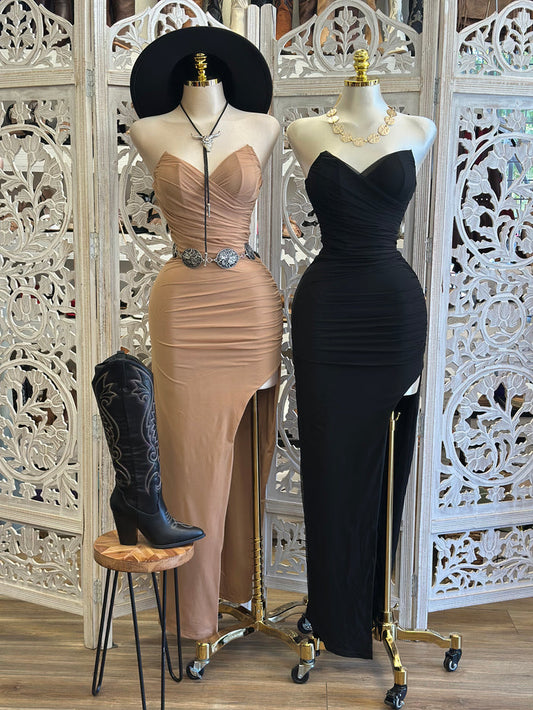 Sharp Strapless Slit Dress- Estira poco stretches a little