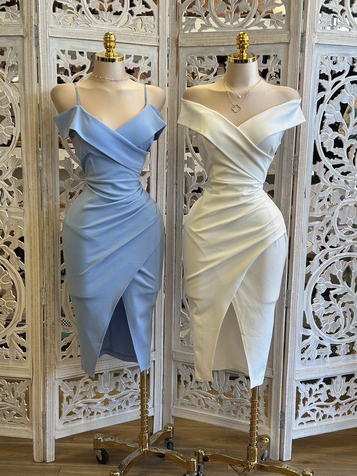 Sharp Wrapped Slit Dress - Estira Poco , Slightly Stretchy