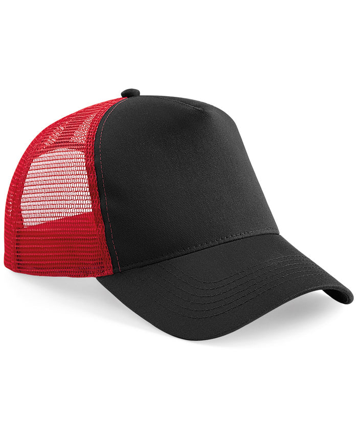 Snapback trucker
