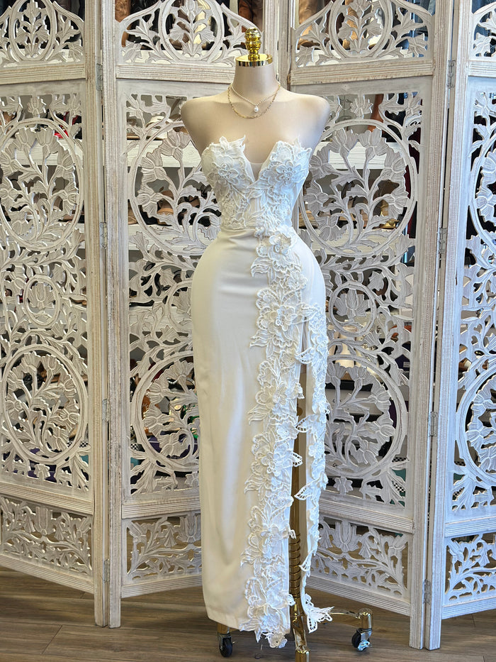 White Lace Lined Strapless Dress- Stretchy, Estira